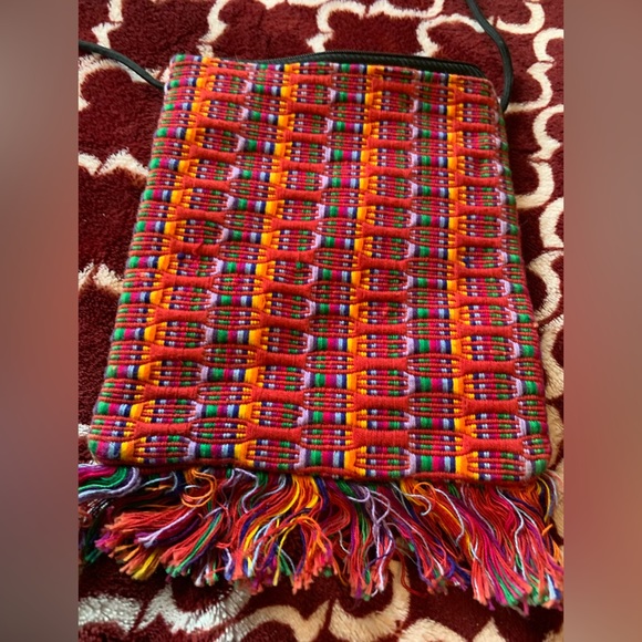 Hand Made/woven purse - Picture 7 of 9